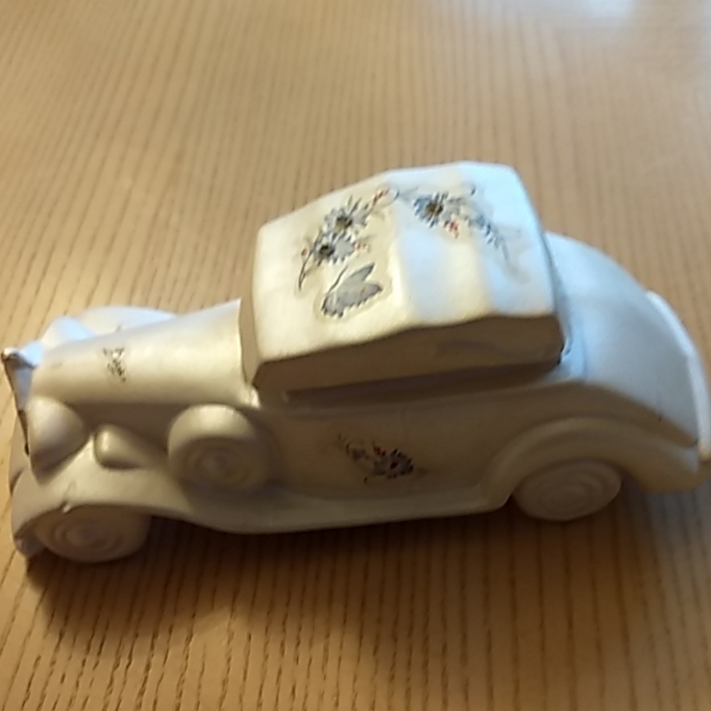 Mystery car made in Italy with rhinestones